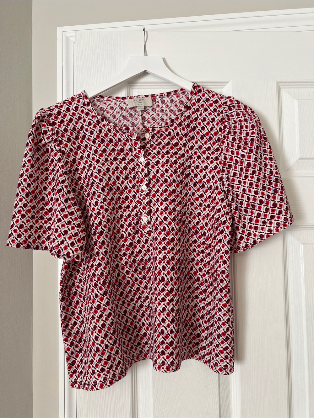 LOFT Red and White Geometric Short Sleeve Blouse